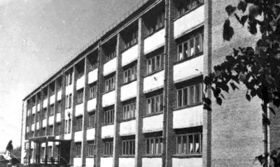 Школа-інтернат. Фото 1970-х років