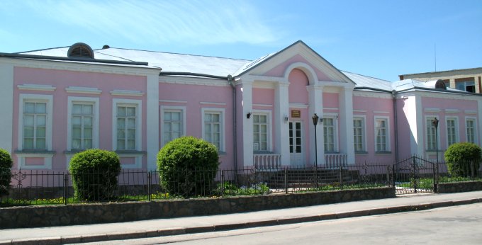 Відтворений на місці будинку Завадських музей родини Косачів. Фото 2011 року